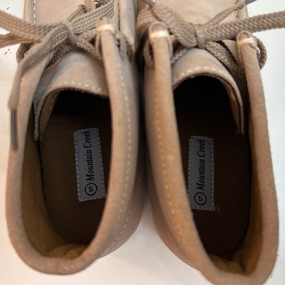 Nude Tan Mountain Creek Wally Suede Leather Comfort Shoes Sz 5M - Picture 7 of 10